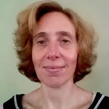 Carin Holmes's Instagram, Twitter & Facebook