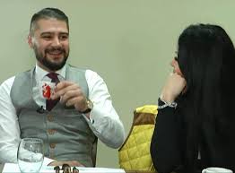 Poftiti in vacanta debutează la antena 1. Virgil MÄnescu UimeÈte Pe ToatÄ Lumea In TabÄra Lui Nea MÄrin Dcnews