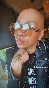 Join our community of uplifting women ❤️