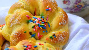 Nobody actually eats the eggs, they are meant to be there as a symbol of easter but you can just store them in the fridge to be eaten another time. Pane De Pasqua Italian Easter Bread Youtube