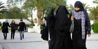 Maybe you would like to learn more about one of these? Tunisie Le Niqab Interdit Dans Les Institutions Publiques Pour Raisons De Securite Jeune Afrique