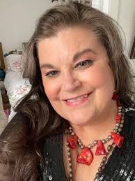 Laurie Koontz's Instagram, Twitter & Facebook