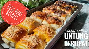 Kalau untuk membuat donat, roti, . Bolen Pisang Paling Enak Ekonomis Kulit Berlapis Tanpa Korsvet Youtube