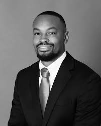 Andrew Edge's Instagram, Twitter & Facebook