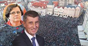 Demonstrace milion chvilek pro demokracii. Milion Chvilek Pro Demokracii Chysta Demonstrace Napric Republikou Proti Jmenovani Benesove Blesk Cz