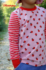 Einfach und schnell genähte unikate! Freebook Kinder Langarmshirt Shirt Anninanni Lieblingsshirt