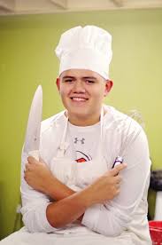 Pin By Kimberly Muniz On Senior Pictures For Culinary Arts Student Student Art Culinary Arts Senior Pictures