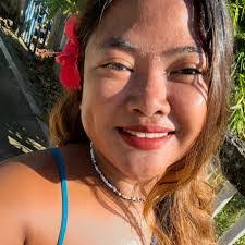 Jasmine Walsh's Instagram, Twitter & Facebook