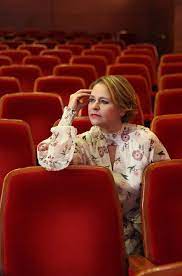 4 ay, 3 hafta, 2 gün 2007 izle. Liliana Mocanu Teatrul De RevistÄƒ Constantin TÄƒnase