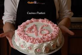 Come Realizzare Una Torta Di Compleanno Torte Torte Di Compleanno Decorazioni Torte Semplici