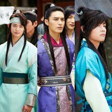 The poet warrior youth (korean: Photo 161220 Teaser Of Kim Taehyung As Hansung For Hwarang Army Base