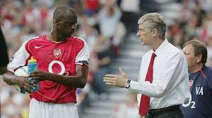 The official facebook page of patrick vieira. Arsenal Legende Patrick Vieira Weltmeister Invincible Wenger Geniestreich Goal Com
