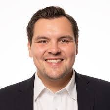 Megan Fallon's Instagram, Twitter & Facebook