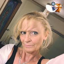 Debra Worley's Instagram, Twitter & Facebook