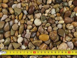 Pea gravel is a rather simple landscaping, driveway and patio feature that comes in many different shapes, sizes and colors. Pea Gravel 10 20mm Decorative Aggregates