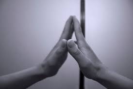 Several theories are now questionable and scientists are trying to find how autism may be linked to synesthesia as it may provide several implications for daily function, social bonding, withdrawal, and other. People With This Condition Literally Feel What Others Are Feeling Huffpost Life