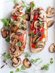 20 Idees De Tartines Salees Vues Sur Pinterest Recette Tartine Recettes De Cuisine Tartine Salee