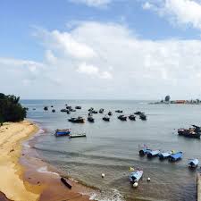 Fisherman Life At Pantai Teluk Lipat Dungun Terengganu Terengganu Beach Outdoor