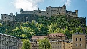 Spoken language is austrian german (official), spoken regional languages are croatian, hungarian, and slovene. Ù…Ø¯ÙŠÙ†Ø© Ø³Ø§Ù„Ø²Ø¨ÙˆØ±Øº ÙÙŠ Ø§Ù„Ù†Ù…Ø³Ø§ E3arabi Ø¥ÙŠ Ø¹Ø±Ø¨ÙŠ