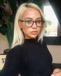 jaylene joy beligan on instagram new linkedin pic blonde with glasses short blonde hair silver blonde hair