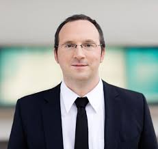 Holz weinzierl fertigungen gmbh & co. Dr Gerhard Weinzierl Schiweck Weinzierl Koch Patentanwalte Partnerschaft Mbb Munich