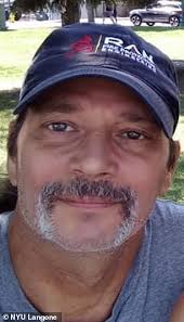 Man, 62, in Boston is given a PIG'S kidney just days after Chinese doctors  transplanted liver from hog into 50-year-old patient, in double medical  breakthrough