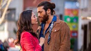 Das hat in ländern europas berühmtheit erlangt, in denen es die große sensation ist. Can Yaman I Like To Have Sex With Beautiful Women And Reveals The Nature Of His Relationship With Demet Ozdemir Al Bawaba