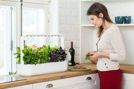 The Smart Garden 9 Hydroponics Smart Garden Backyard Aquaponics