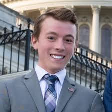 Julie Singleton (@julie198321)