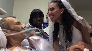 670 canciones para cada momento de su. Enternecedor Baile De Una Hija Con Su Padre Enfermo Terminal El Dia De Su Boda El Diario Vasco