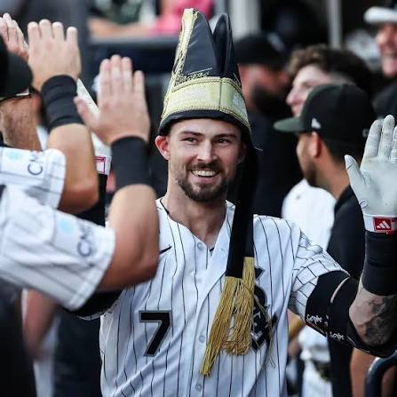 Tonight was POPE HAT NIGHT at the White Sox game! And the players decided to participate! 😇 ⚾️ The team gave away these hats in honor of their holiest fan - Pope