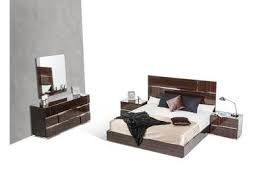 Over 20 years of experience to give you great deals on quality home products and more. Picasso Italian Modern Lacquer Bedroom Set Brown Queen Buy 3835 In A Modern Furniture Store Fairfield Nj Casa Eleganza Furniture Mattress