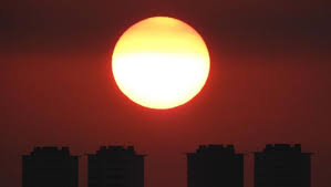 El solsticio de verano comienza y por ello en el blog verde queremos hablaros a continuación de porqué se produce y como nos afecta. B5gp9mo4ncpe M