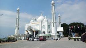 Di indonesia sendiri, menurut hasil sensus 2010, jumlah pemeluk agama kristen di indonesia mencapai 6,96 tempat ibadah bagi pemeluk agama kristen protestan adalah gereja. Tempat Beribadah Setiap Agama Di Indonesia Tribun Padang