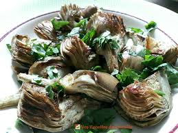Artichauts Violets Ou Poivrade Saute A L Ail Et Persil Nos Recettes De Famille Recette Artichaut Violet Recette En Famille Artichaut