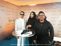 Anugerah juara lagu is a popular annual music competition in malaysia, organised by tv3 since 1986. Penaberkala Di Sebalik Tabir Anugerah Juara Lagu 32 Ajl32