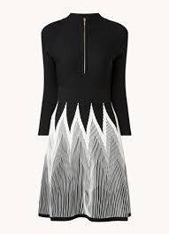 Stream tracks and playlists from adela on your desktop or mobile device. Damsel In A Dress Adela Fein Gestricktes Minikleid Mit Grafikdruck De Bijenkorf