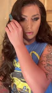 Lilian Kennedy's Instagram, Twitter & Facebook