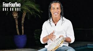Ronaldinho: "I was 48 hours from joining Man United... and then Sandro  Rosell called"