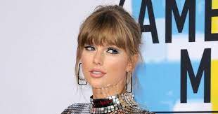 All about taylor swift measurements, height, weight, diet, exercise routine and many more interesting facts! What Is Taylor Swift S Height How Tall The Pop Star Really Is