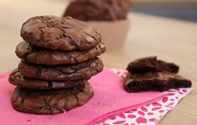 Brownie Cookie Monstrueux Recette En 2020 Cookies Et Biscuits Brownie Cookies Brownie Marmiton