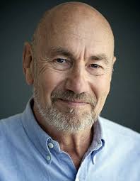 Goodnight Sweetheart" ...As You Wave Me Goodbye (TV Episode 1995)