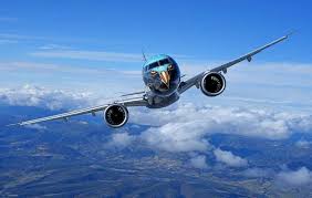 Embraer conquista encomendas em Farnborough e vê espaço para ampliar produção militar