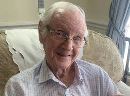 HUTCHINSON JOHN EDWARD Who died peacefully at home
