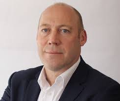 Chris Bean's Instagram, Twitter & Facebook