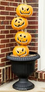 Diy Stacked Pumpkin Heads Pumpkin Topiary For Halloween Porch Or Halloween Front Door Decorations Front Yard Halloween Decorations Cute Halloween Decorations