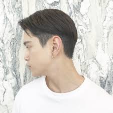 短めのアップバングショート メンズヘアスタイル 髪型 hair me up メンズ ヘアスタイル 髪型 男性の髪