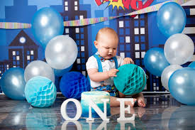 Meant for just the birthday boy or girl, these cakes are supposed to be smashed, eaten, crumbled, and otherwise destroyed by the child as part of the festivities or in a special photo shoot. Boys First Birthday Cake Smash Keltic Rose Photography