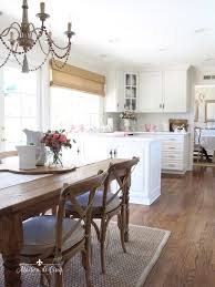 vintage inspired valentine's day decorating