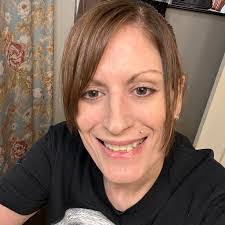 Jamie Pfaff's Instagram, Twitter & Facebook